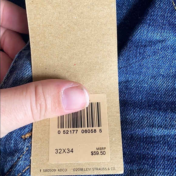 Men’s Levi 559- relaxed straight. - Picture 4 of 4